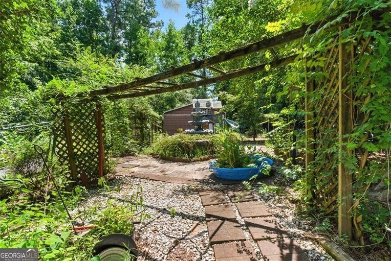 5725 MACEDIN Drive Douglasville - 47
