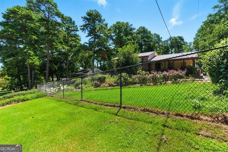 5725 MACEDIN Drive Douglasville - 53