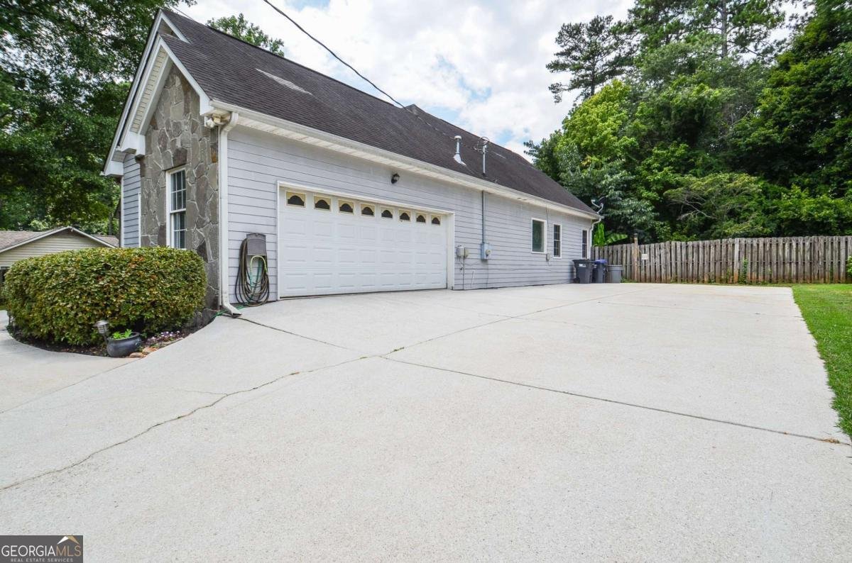 223 Windsong Lane Lilburn - 32
