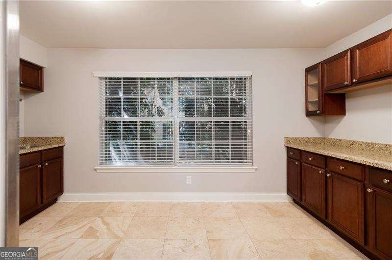 6980 Roswell Road Atlanta - 16