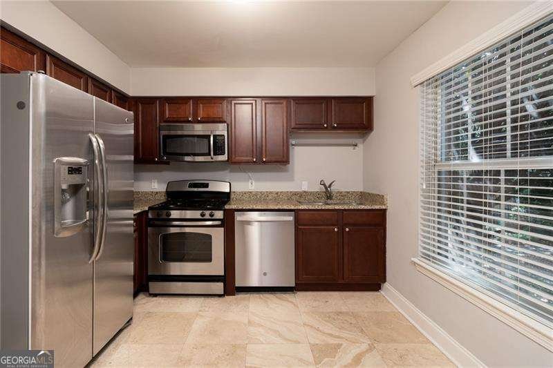6980 Roswell Road Atlanta - 17
