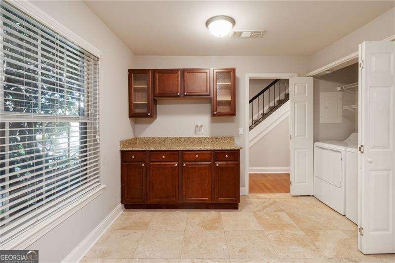 6980 Roswell Road Atlanta - 20
