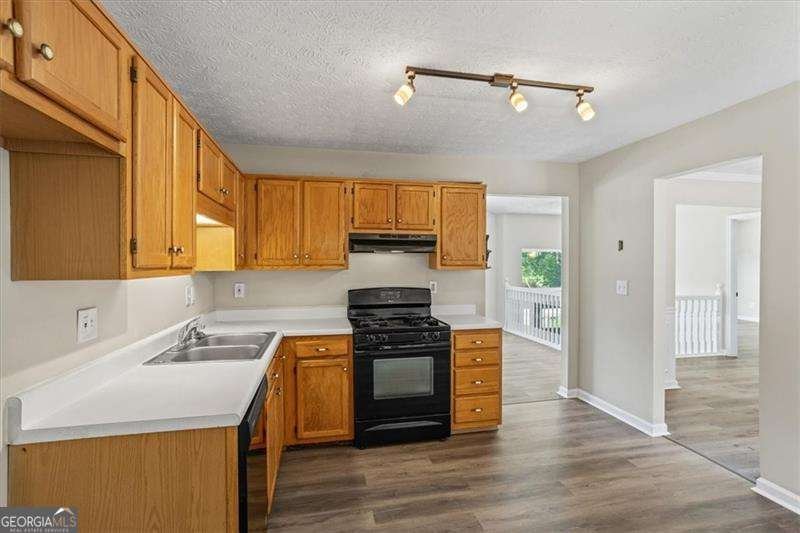 4591 Meadows Road Powder Springs - 10