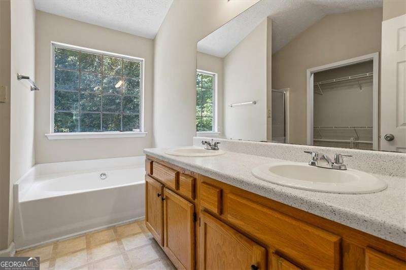 4591 Meadows Road Powder Springs - 17