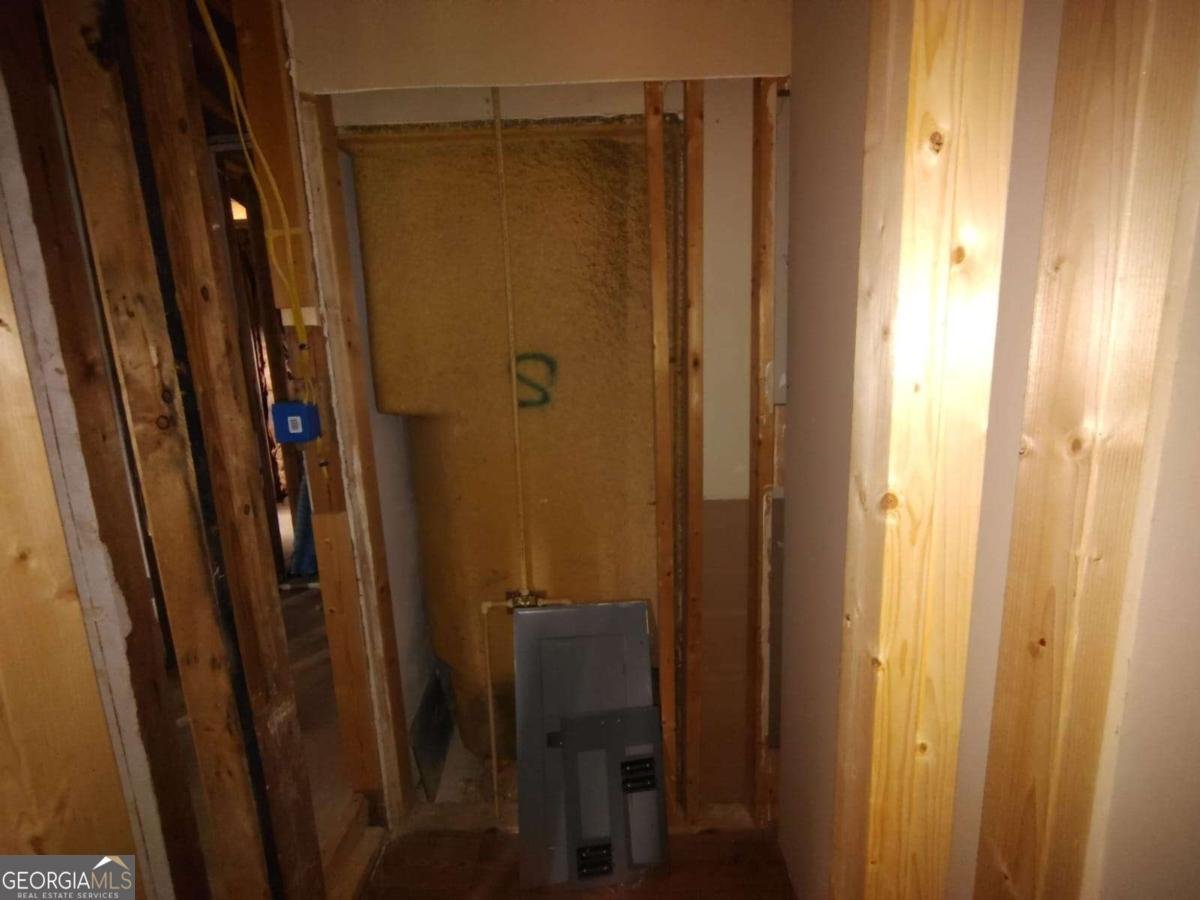 151 7th Street Cochran - 32