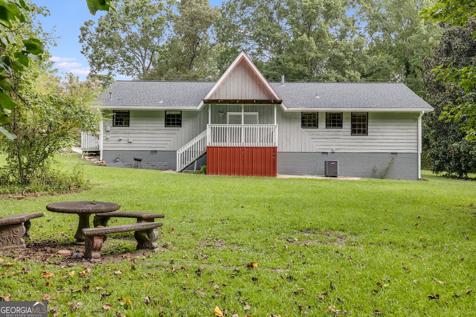 6201 Hillpine Drive Douglasville - 29
