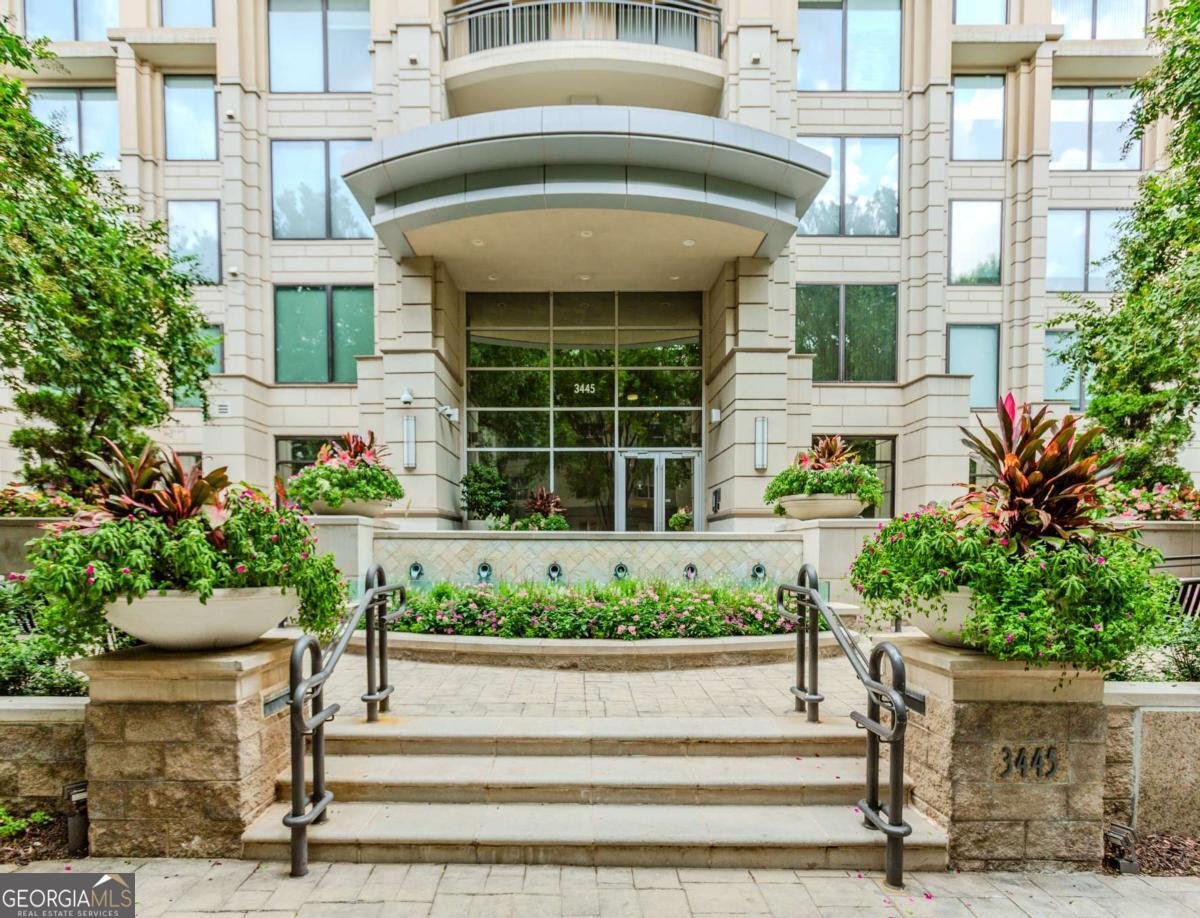 3445 Stratford Road Atlanta - 27