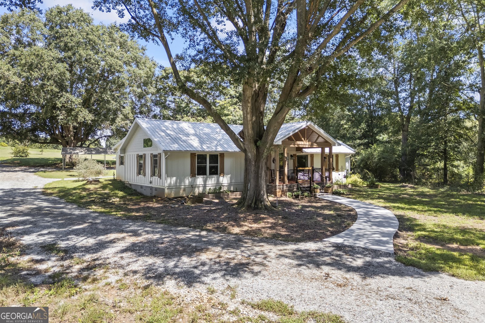 711 Shackelford Road Royston - 1