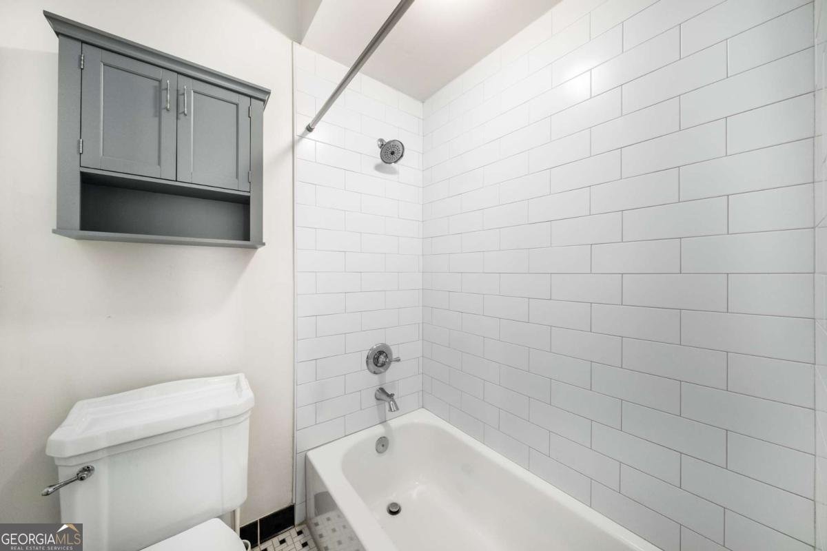 2840 Peachtree Road Atlanta - 19