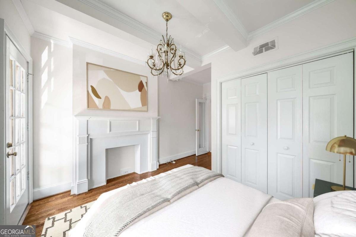 2840 Peachtree Road Atlanta - 25