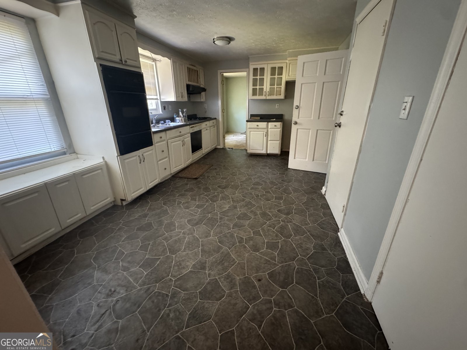 2965 Forestside Lane South Fulton - 4