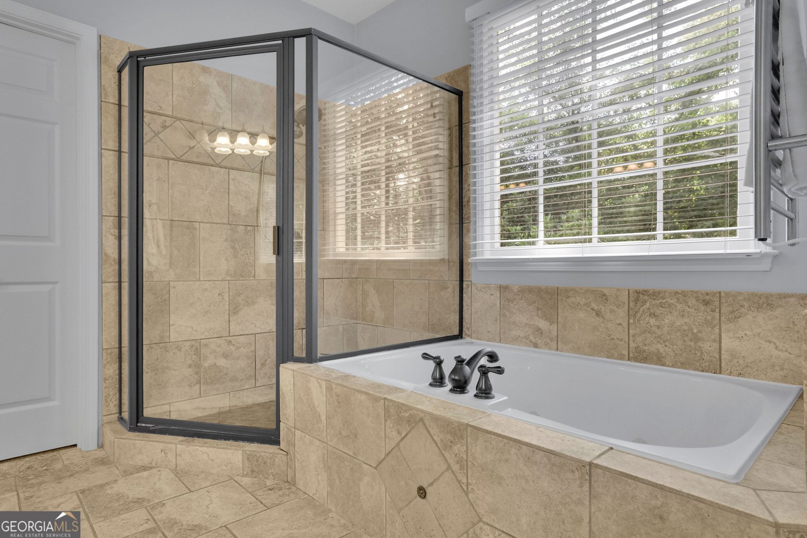 4415 Waterford Drive Suwanee - 18