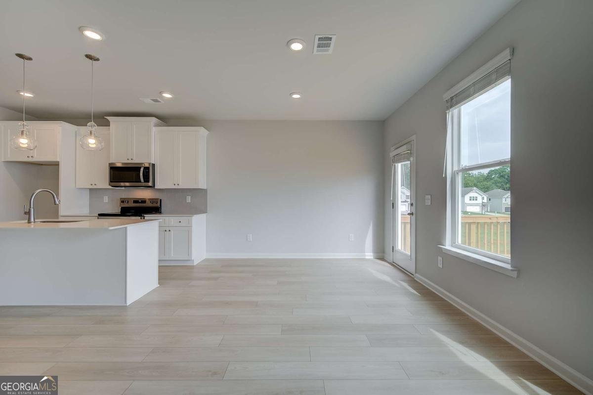 7 Camellia Drive Fairburn - 11