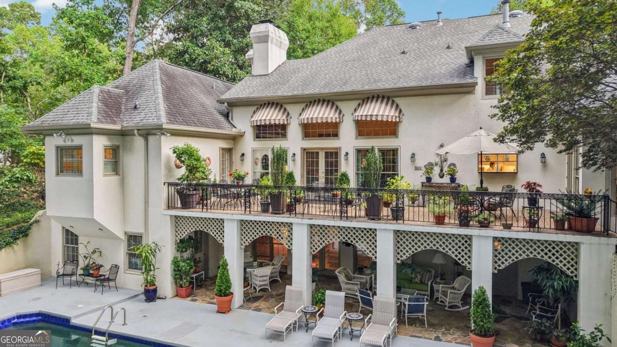 5315 Powers Ferry Road Atlanta - 76