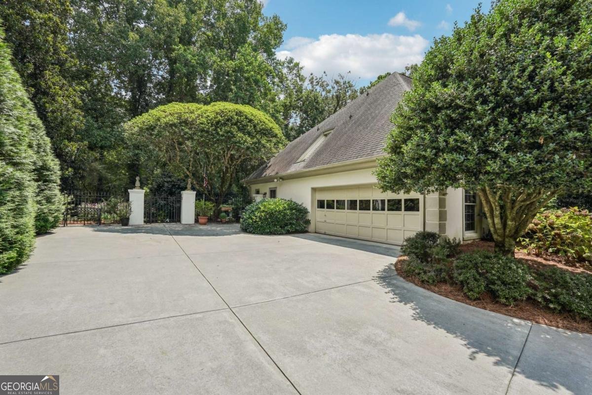 5315 Powers Ferry Road Atlanta - 77
