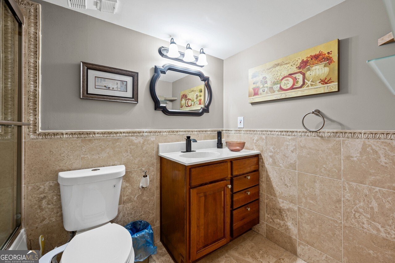 795 Hammond Drive Atlanta - 16