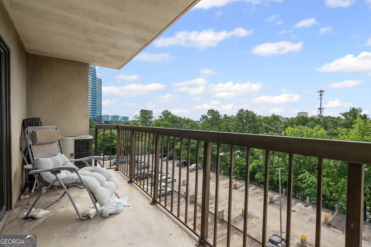 795 Hammond Drive Atlanta - 22
