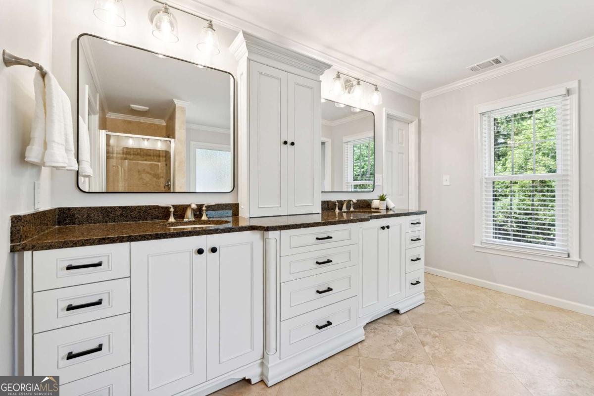 9885 Twingate Drive Johns Creek - 19