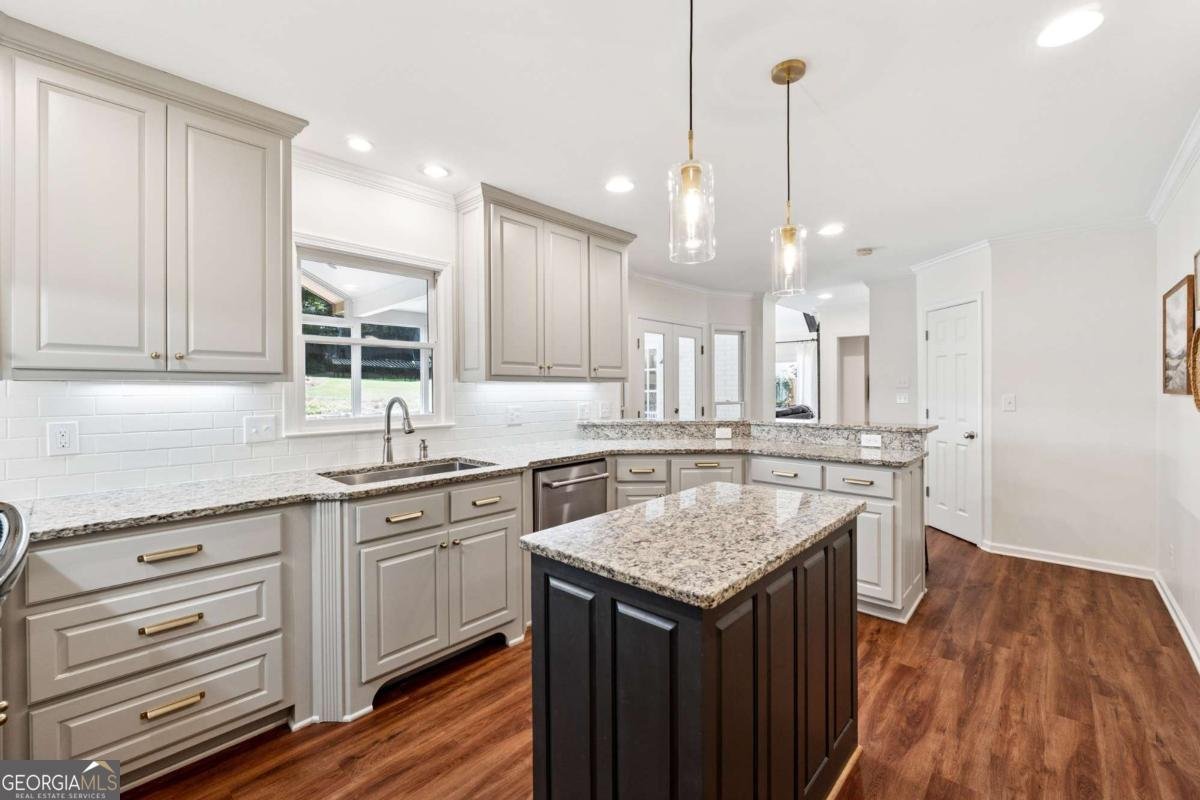 9885 Twingate Drive Johns Creek - 6