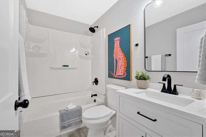 786 Neal Street Atlanta - 4