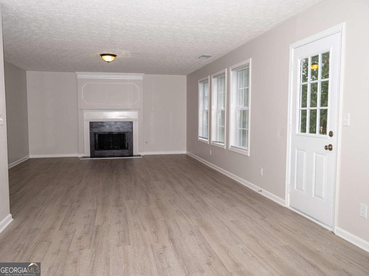 1860 Pinehurst View Drive Grayson - 1