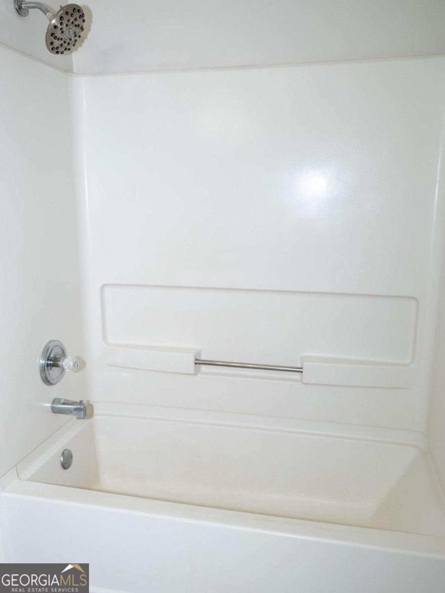 1860 Pinehurst View Drive Grayson - 29