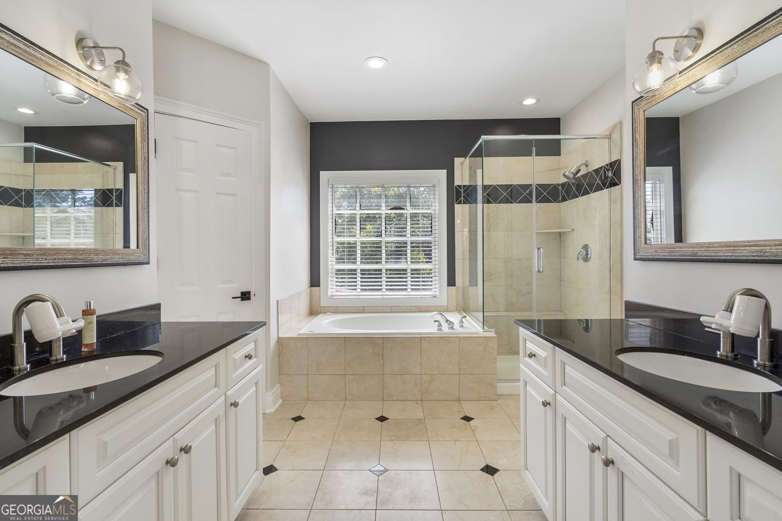 3541 Roswell Road Atlanta - 17