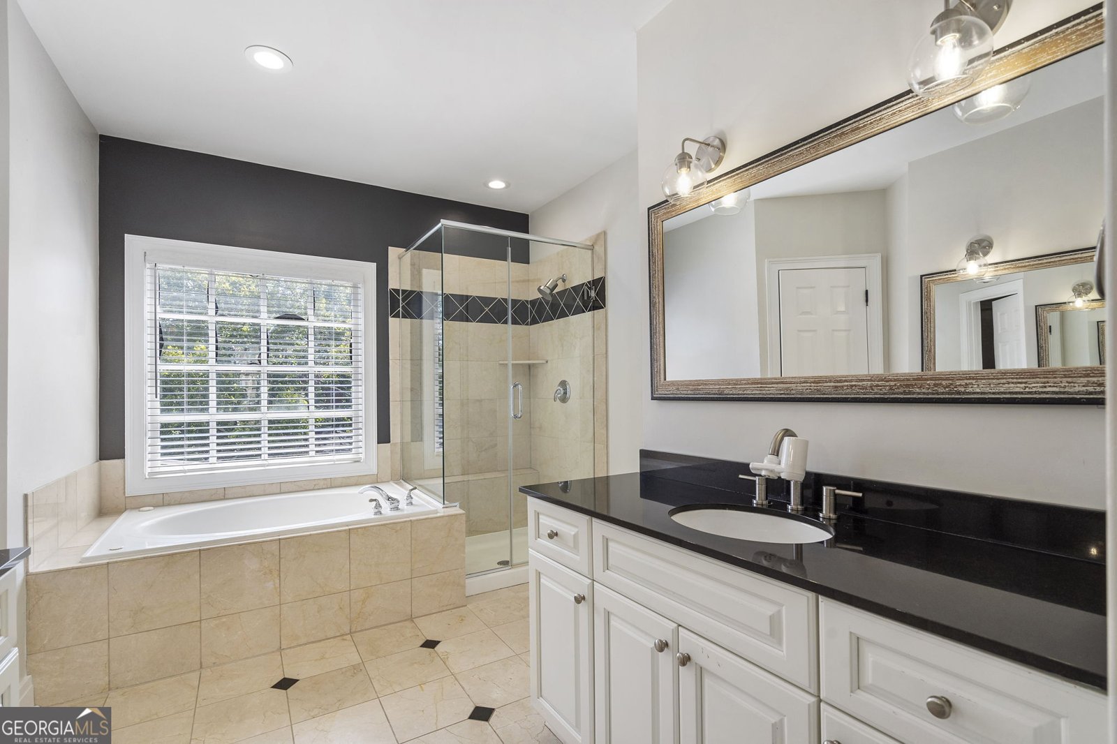 3541 Roswell Road Atlanta - 18
