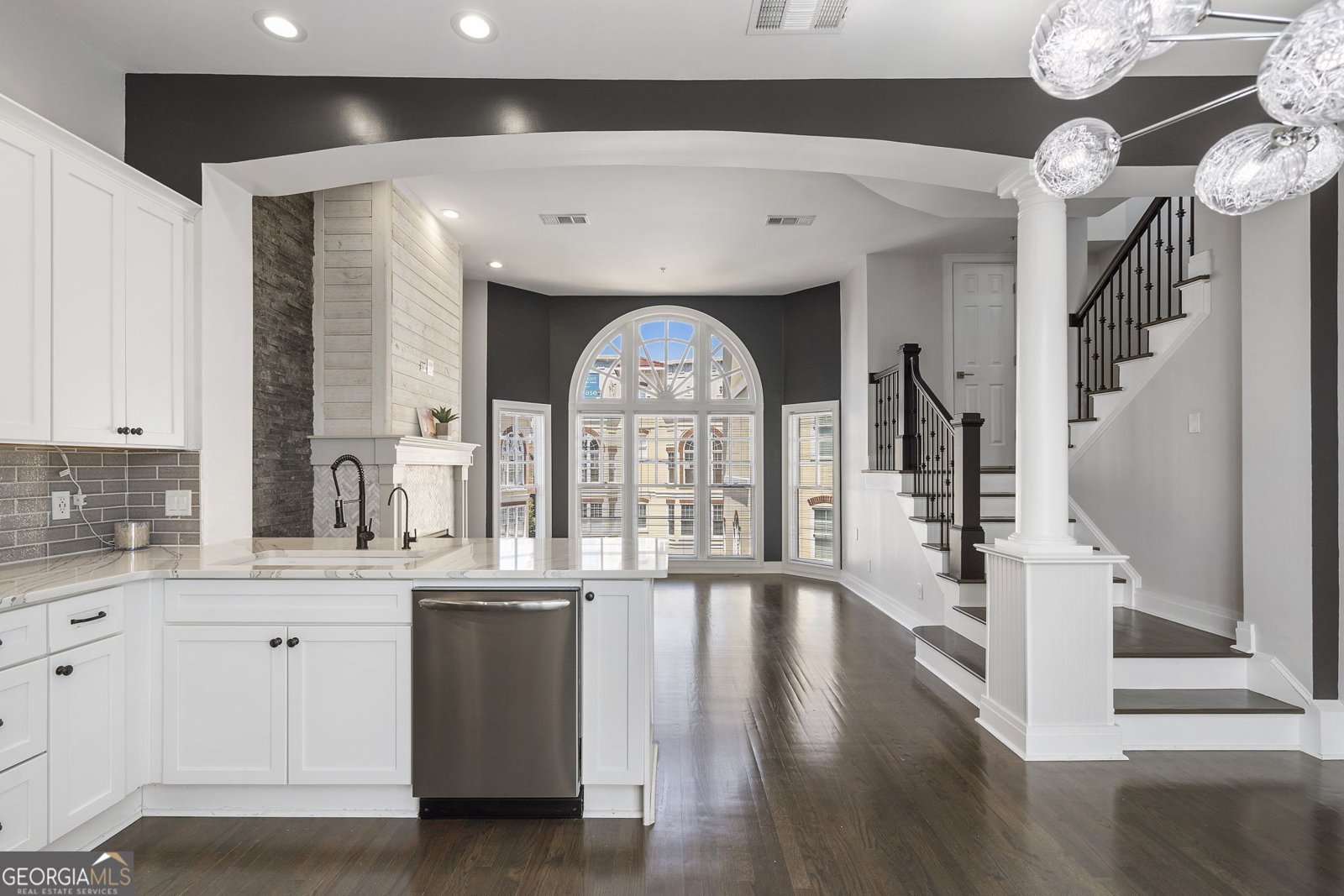 3541 Roswell Road Atlanta - 25