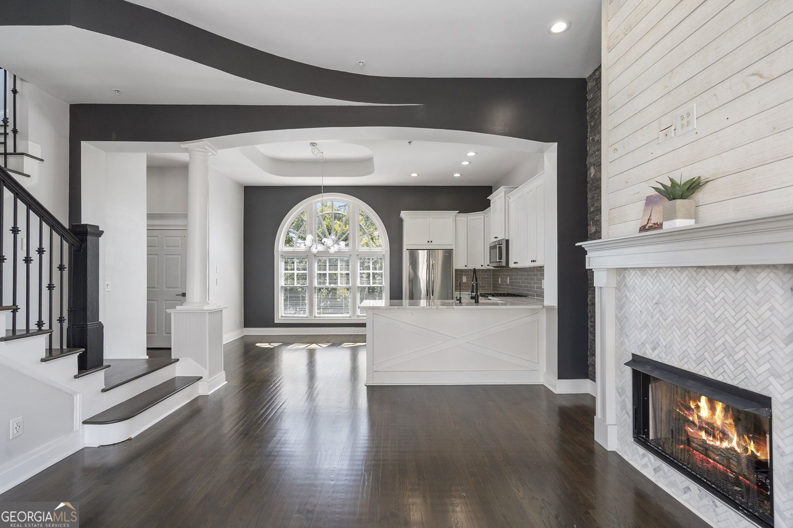 3541 Roswell Road Atlanta - 27