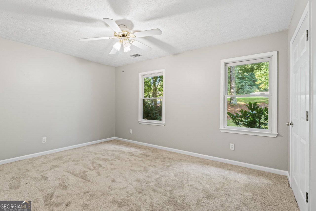 266 Williamsburg Circle McDonough - 16