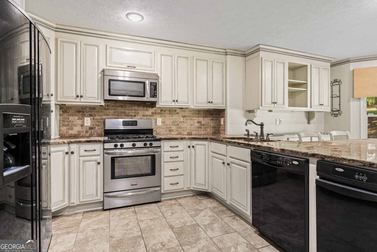 266 Williamsburg Circle McDonough - 8