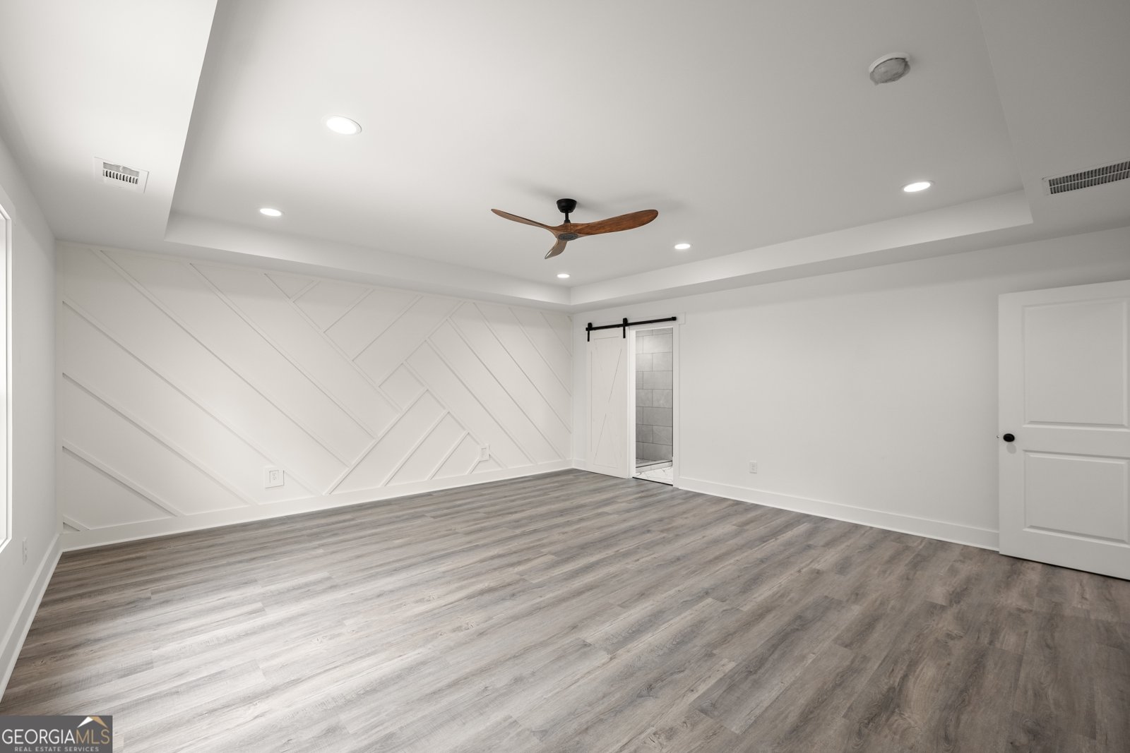 182 HARDMAN Road Clarkesville - 23