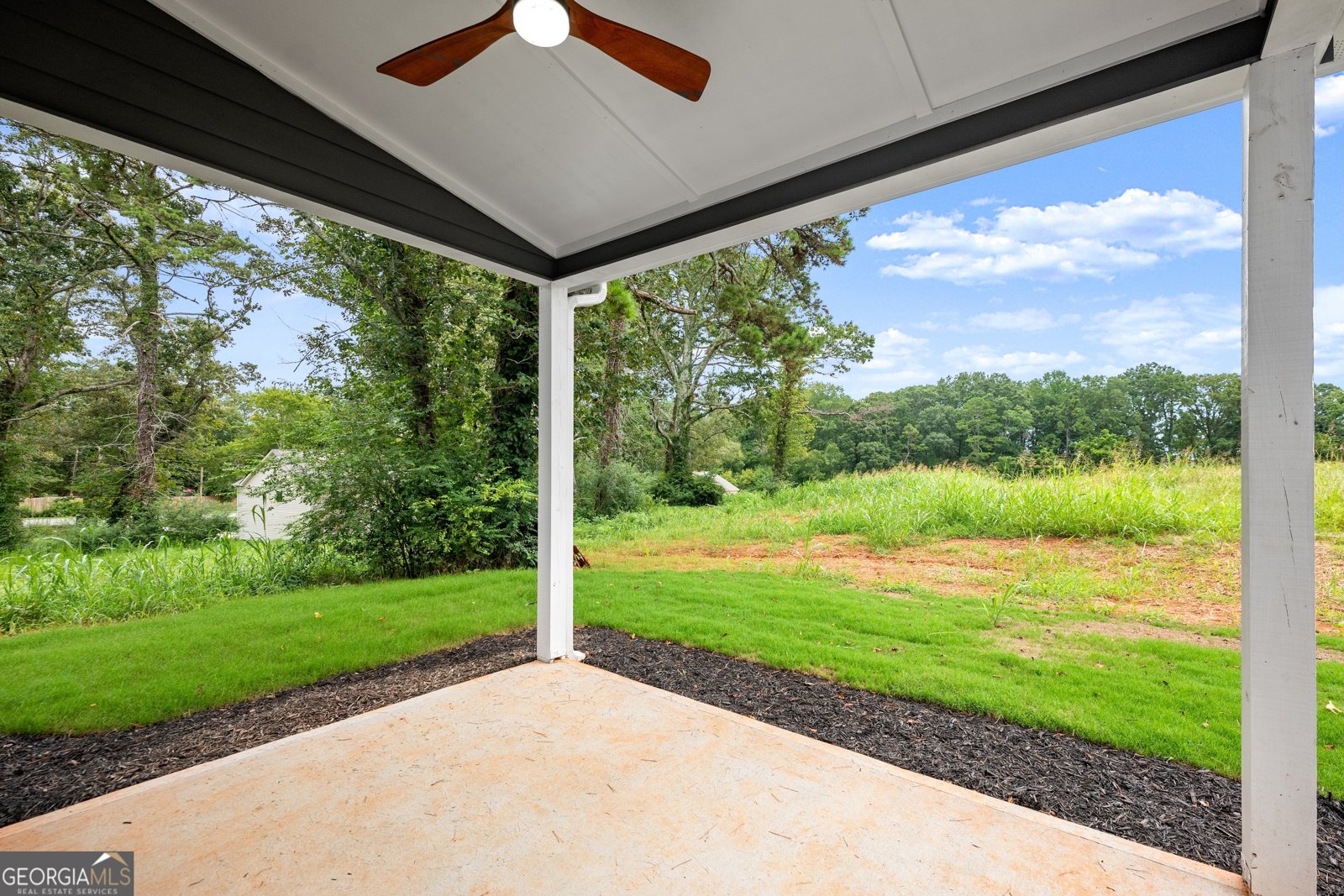 182 HARDMAN Road Clarkesville - 33