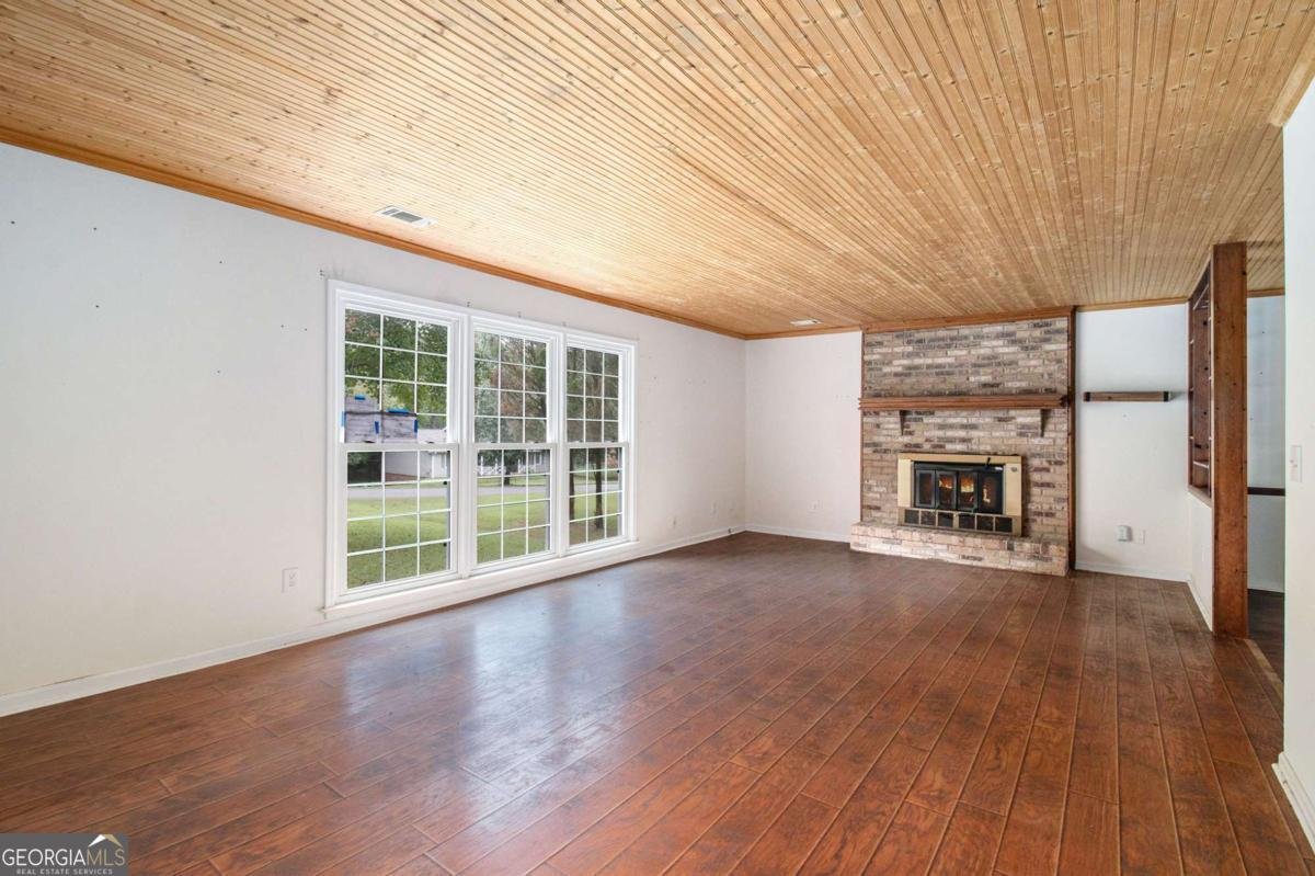 136 Jennifer Lane Carrollton - 8