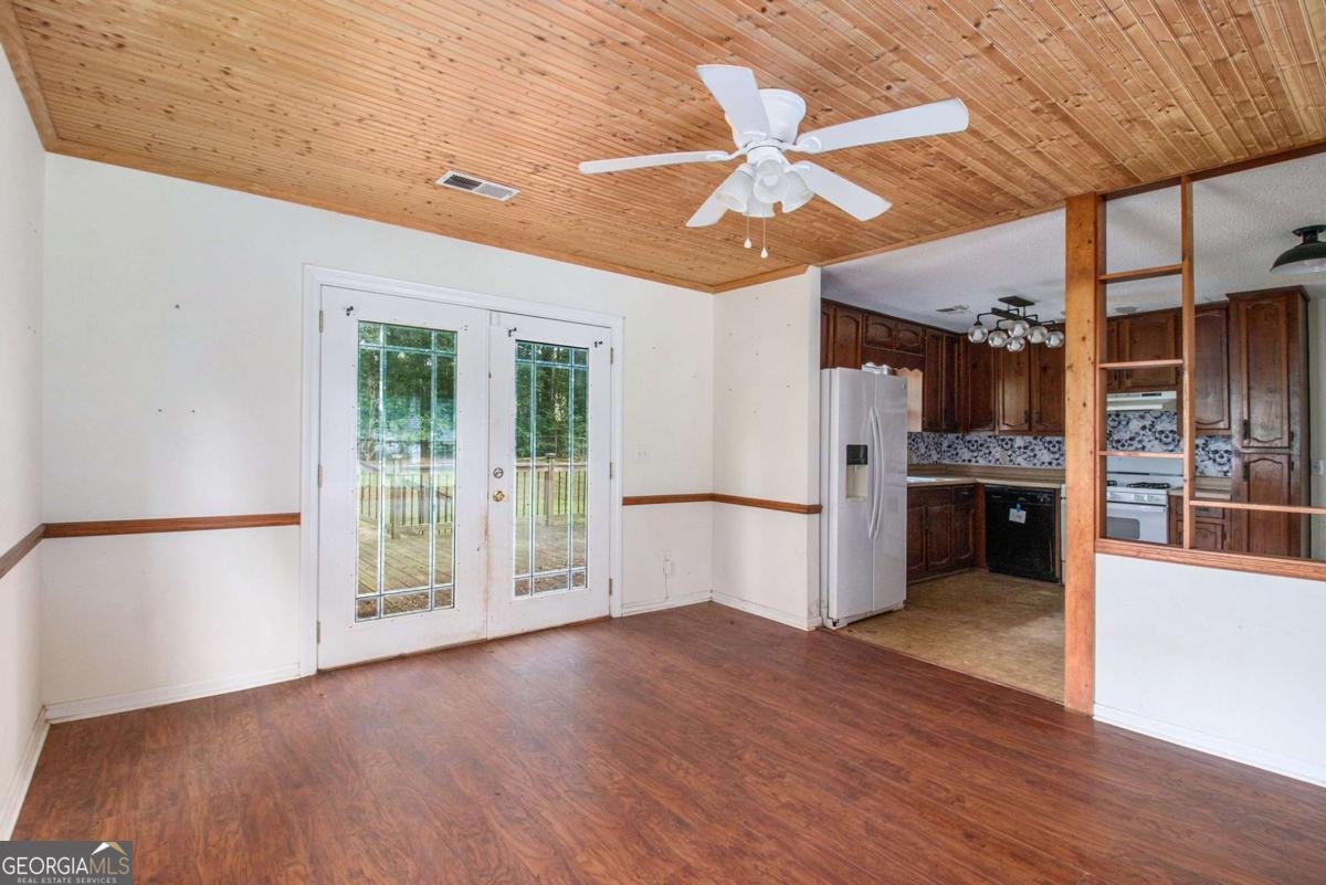 136 Jennifer Lane Carrollton - 9