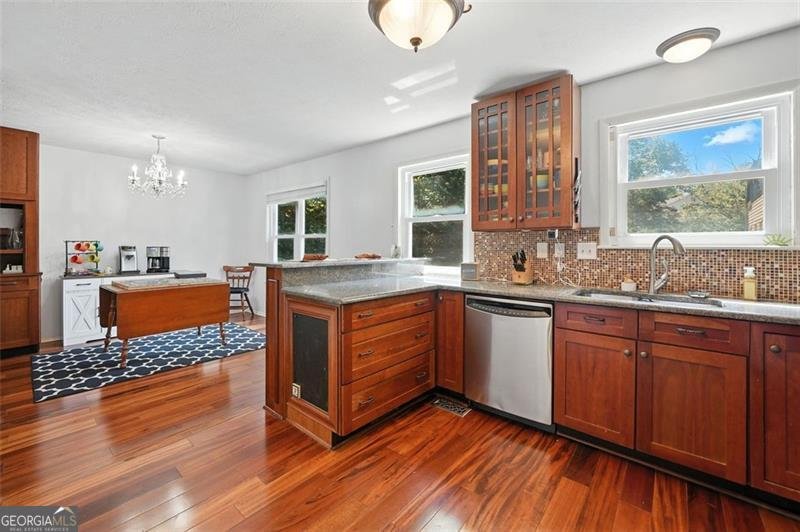 3075 Glen Knolls Court Alpharetta - 9