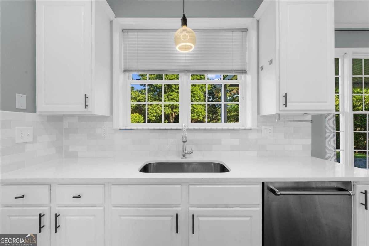 6141 Mountain Ridge Circle Sugar Hill - 15