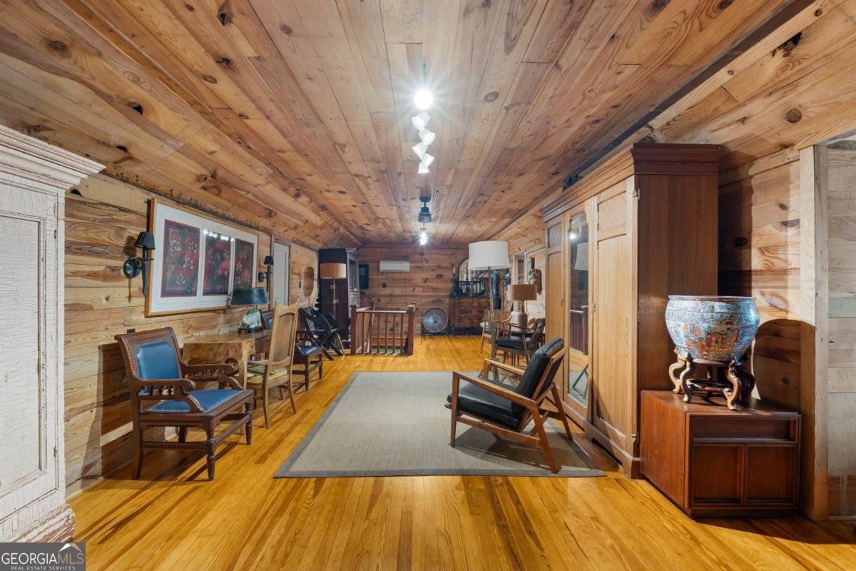 406 North Main Street Sylvania - 23