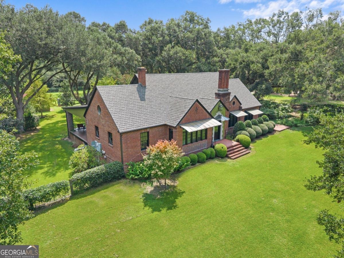 406 North Main Street Sylvania - 27