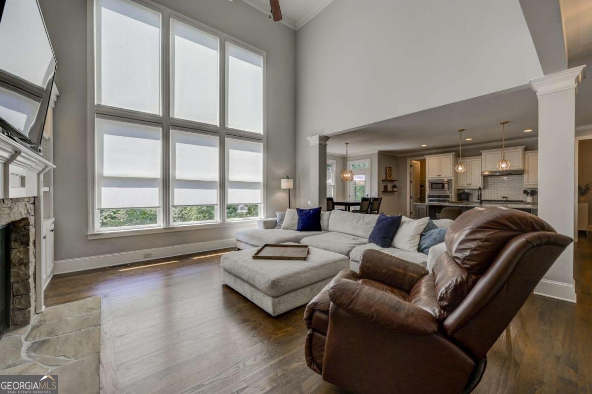6863 LAKE STERLING Boulevard Flowery Branch - 11