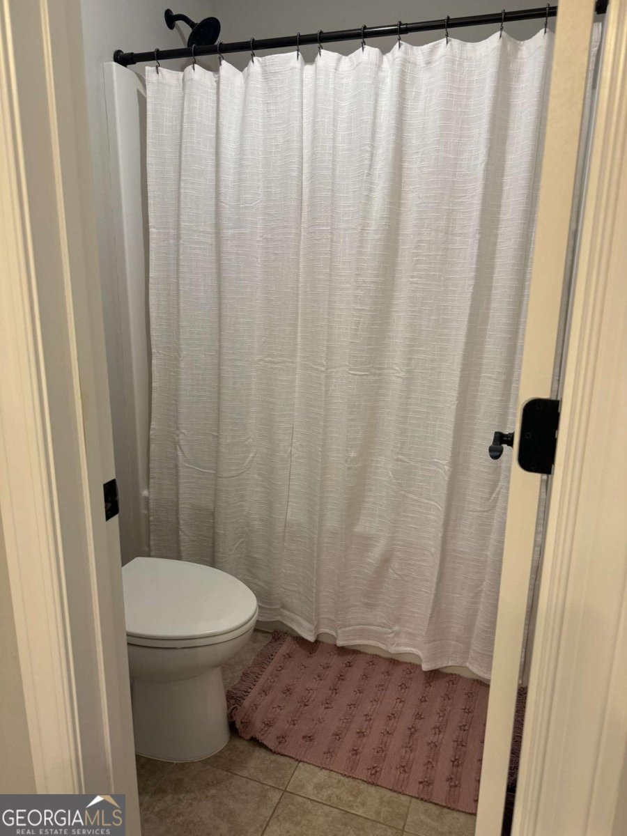 6863 LAKE STERLING Boulevard Flowery Branch - 28