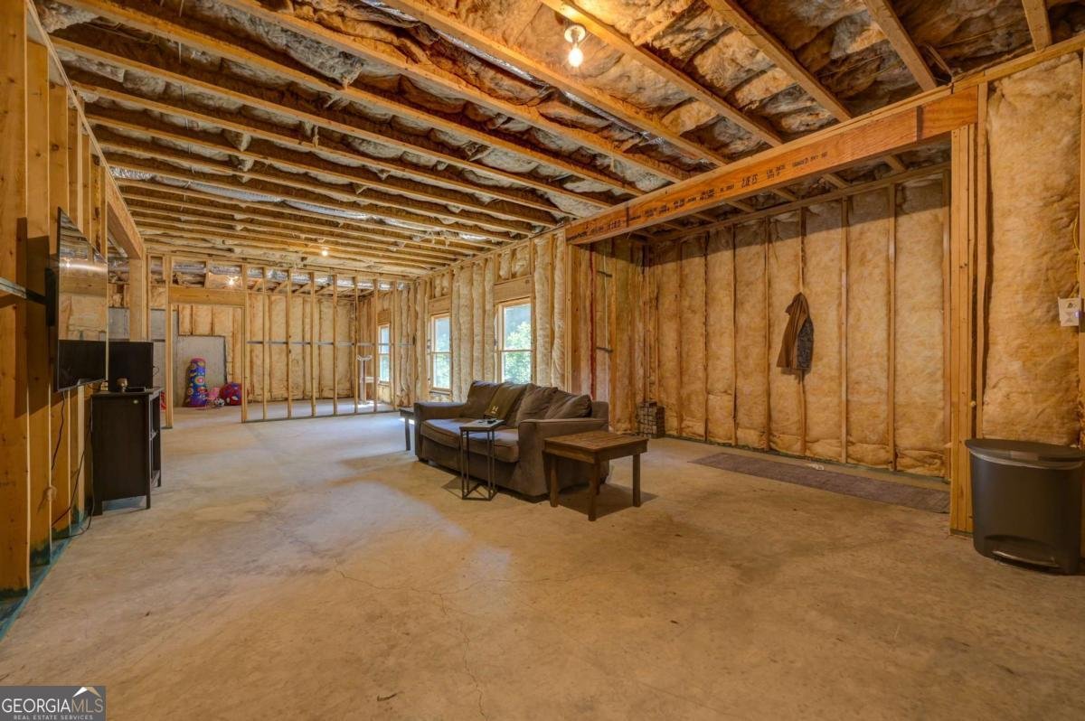 6863 LAKE STERLING Boulevard Flowery Branch - 36