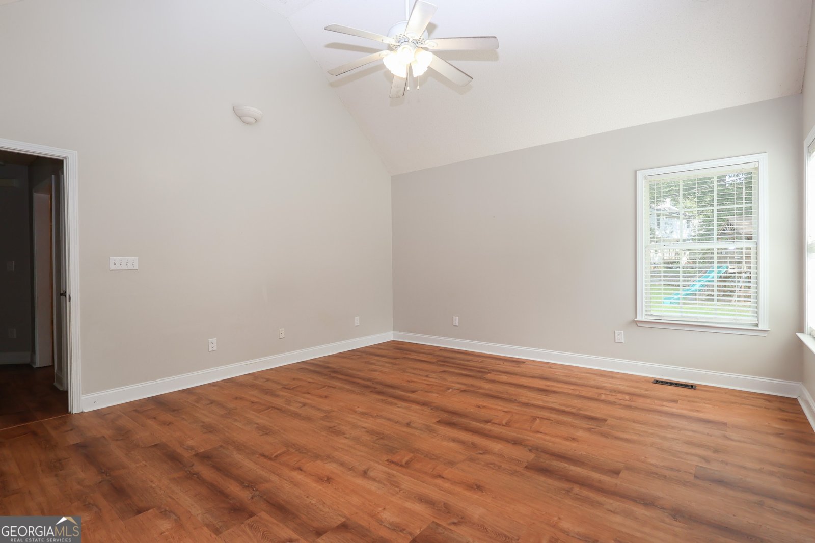 395 Chapman Road Macon - 10