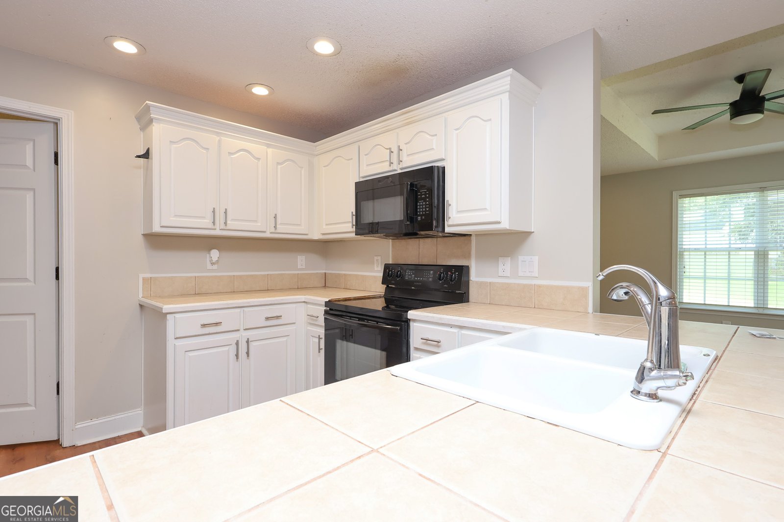 395 Chapman Road Macon - 6