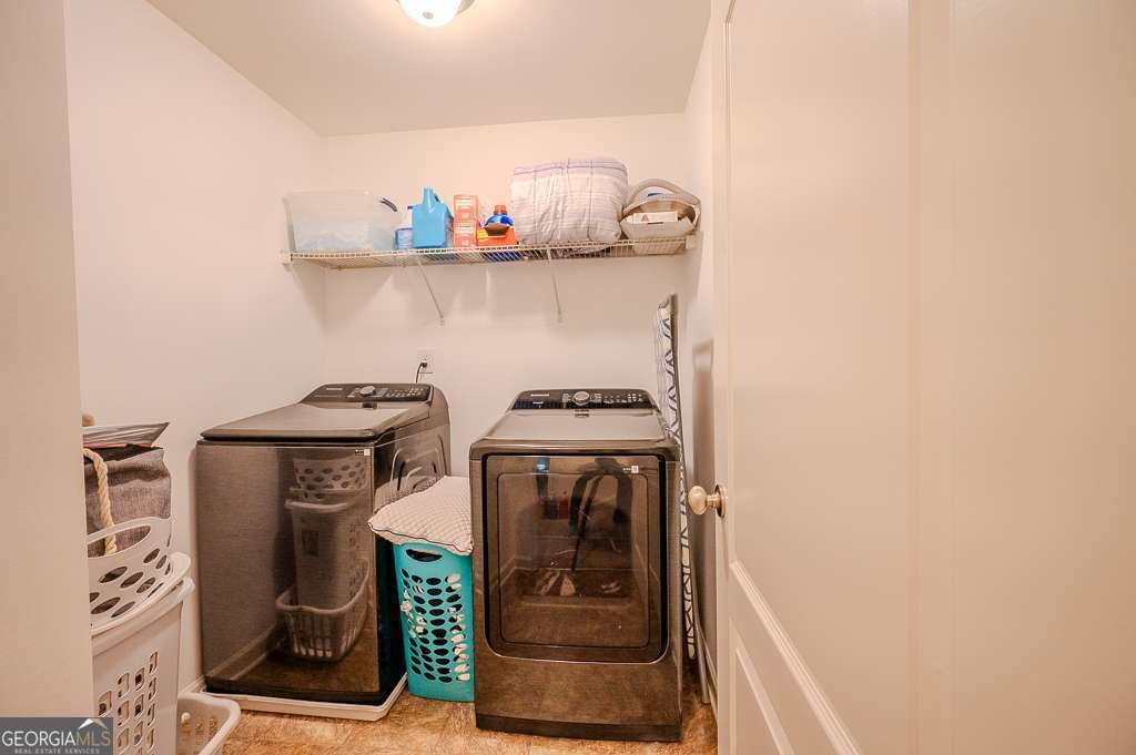 5569 Radford Loop Fairburn - 13