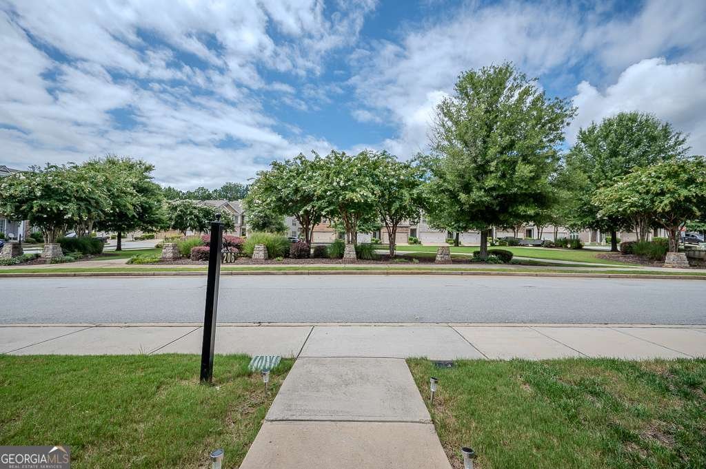 5569 Radford Loop Fairburn - 3