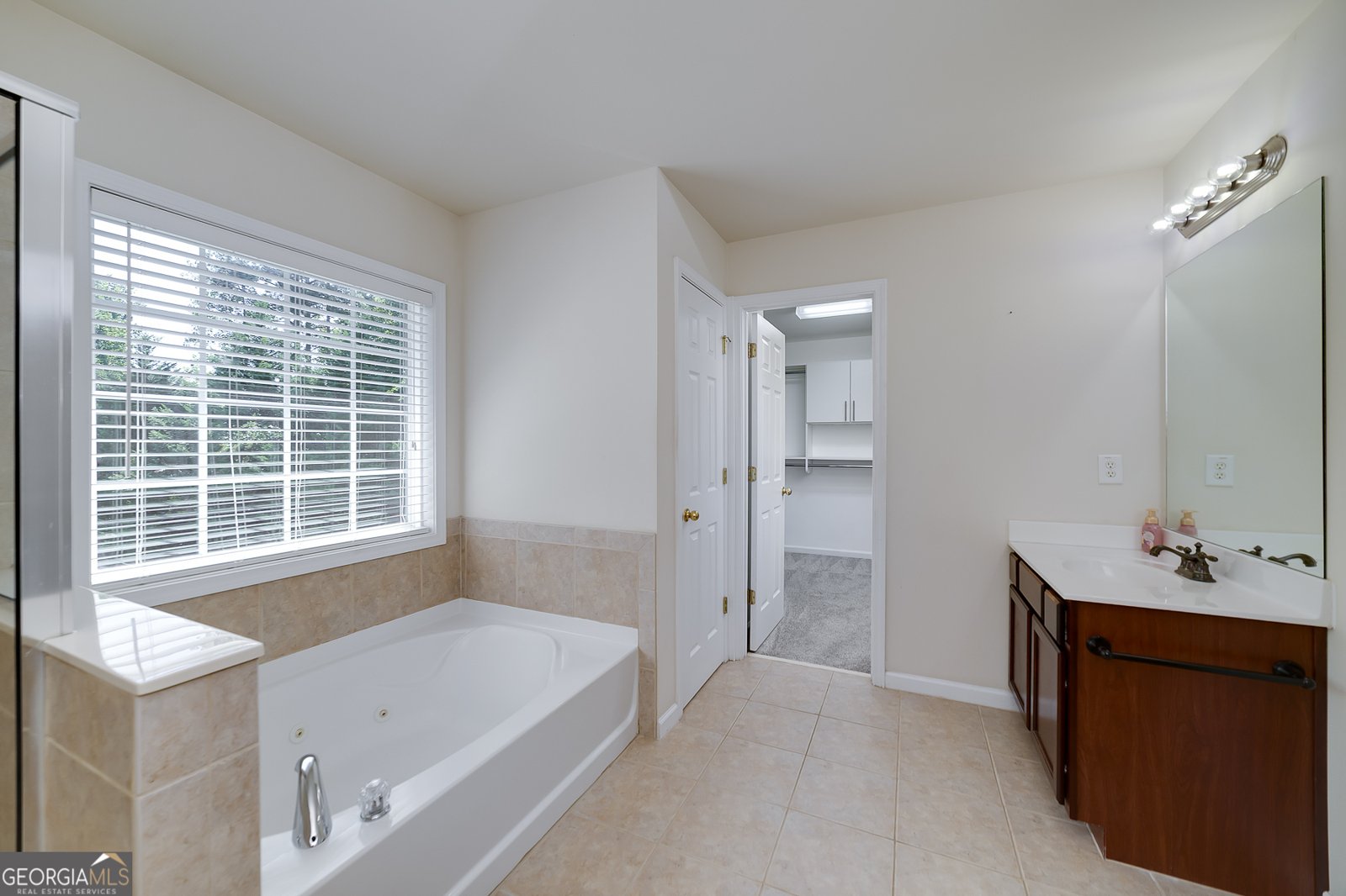 1120 Bagwell Drive Kennesaw - 27
