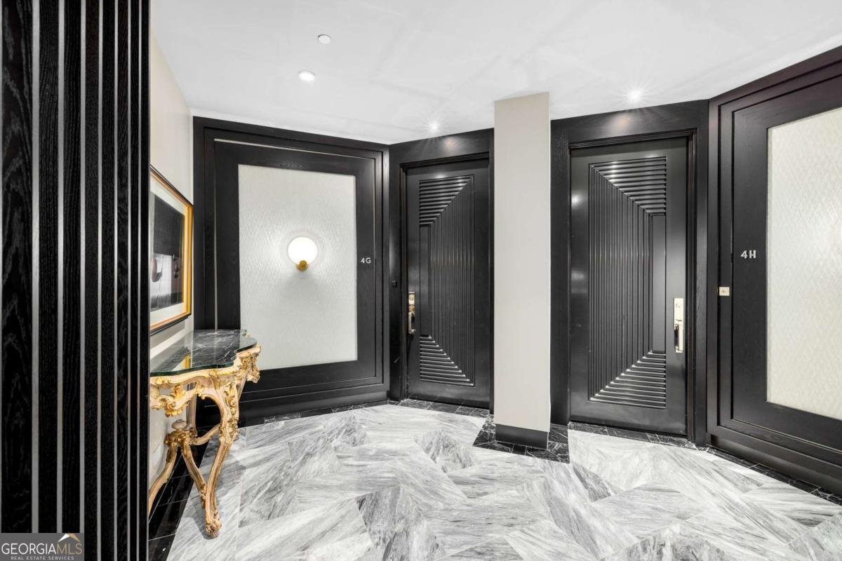 2660 Peachtree Road Atlanta - 1