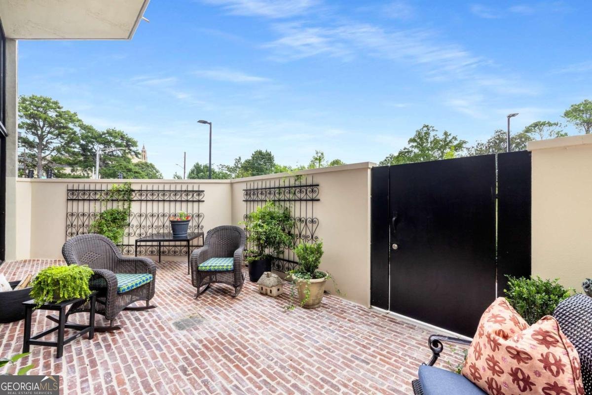 2660 Peachtree Road Atlanta - 31